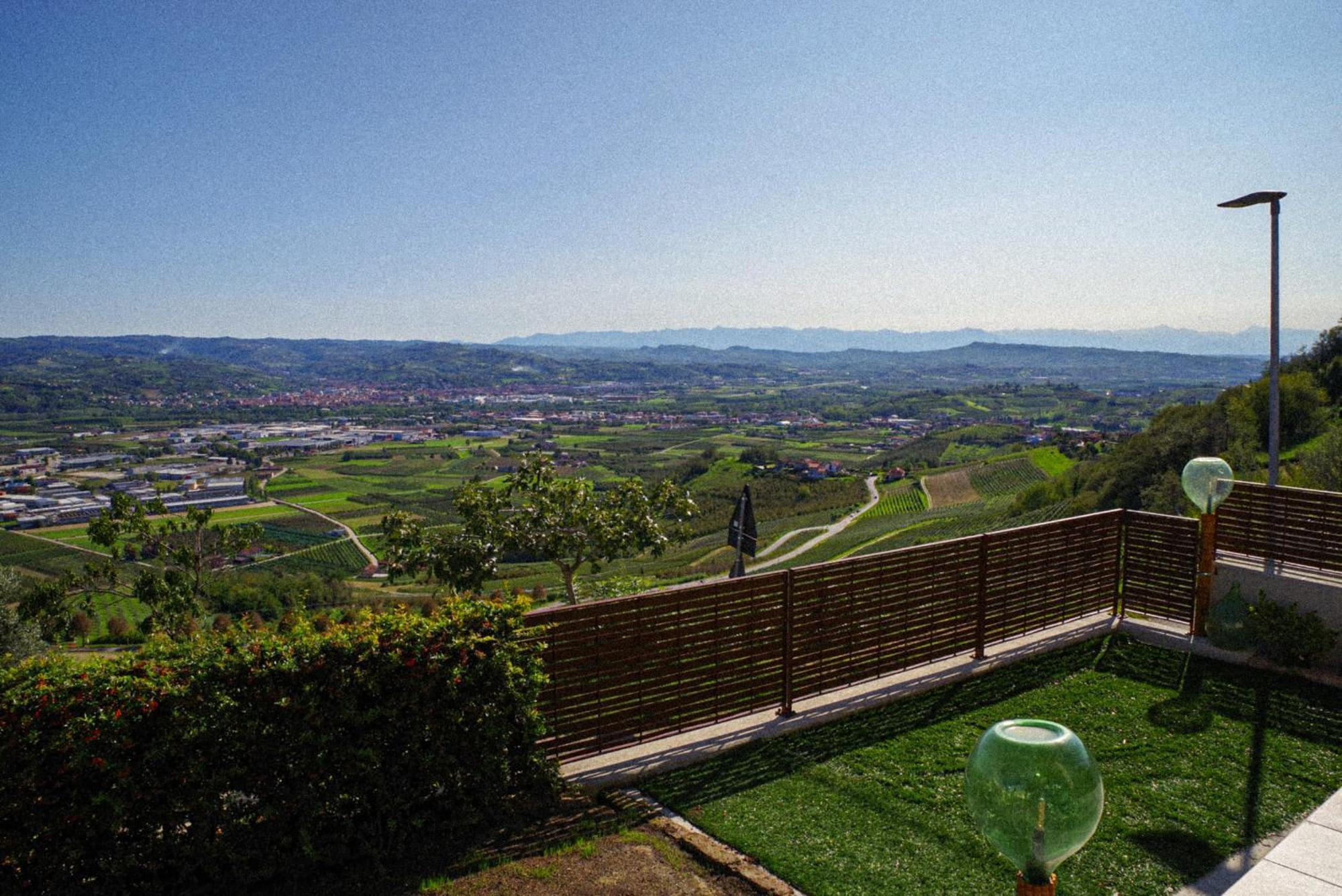 Vista Langhe - Cerratohouses Guarene Eksteriør bilde